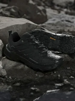 adidas Terrex adidas Terrex Skychaser AX5 GORE-TEX Hiking Trainers Dark Black Outlet