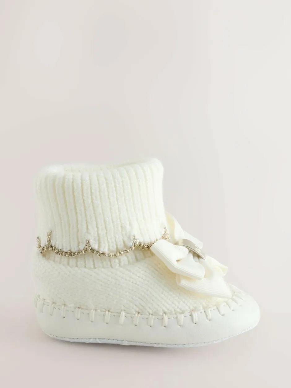 Baker by Ted Baker Baby Girls Scallop Edge Knitted Padders Booties with Bow Cream