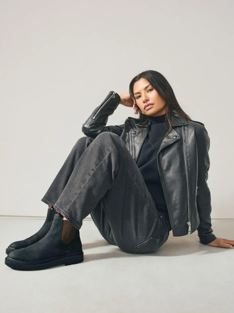 Next Forever Comfort® Round Toe Chelsea Boots Black Oiled Leather Hot