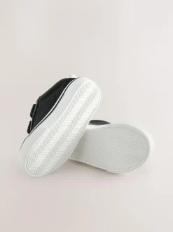 Next Wide Fit (G) Touch Fastening Skate Trainers Black/White Outlet