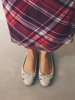 Next Round Toe Leather Ballerina Shoes Bone Hot