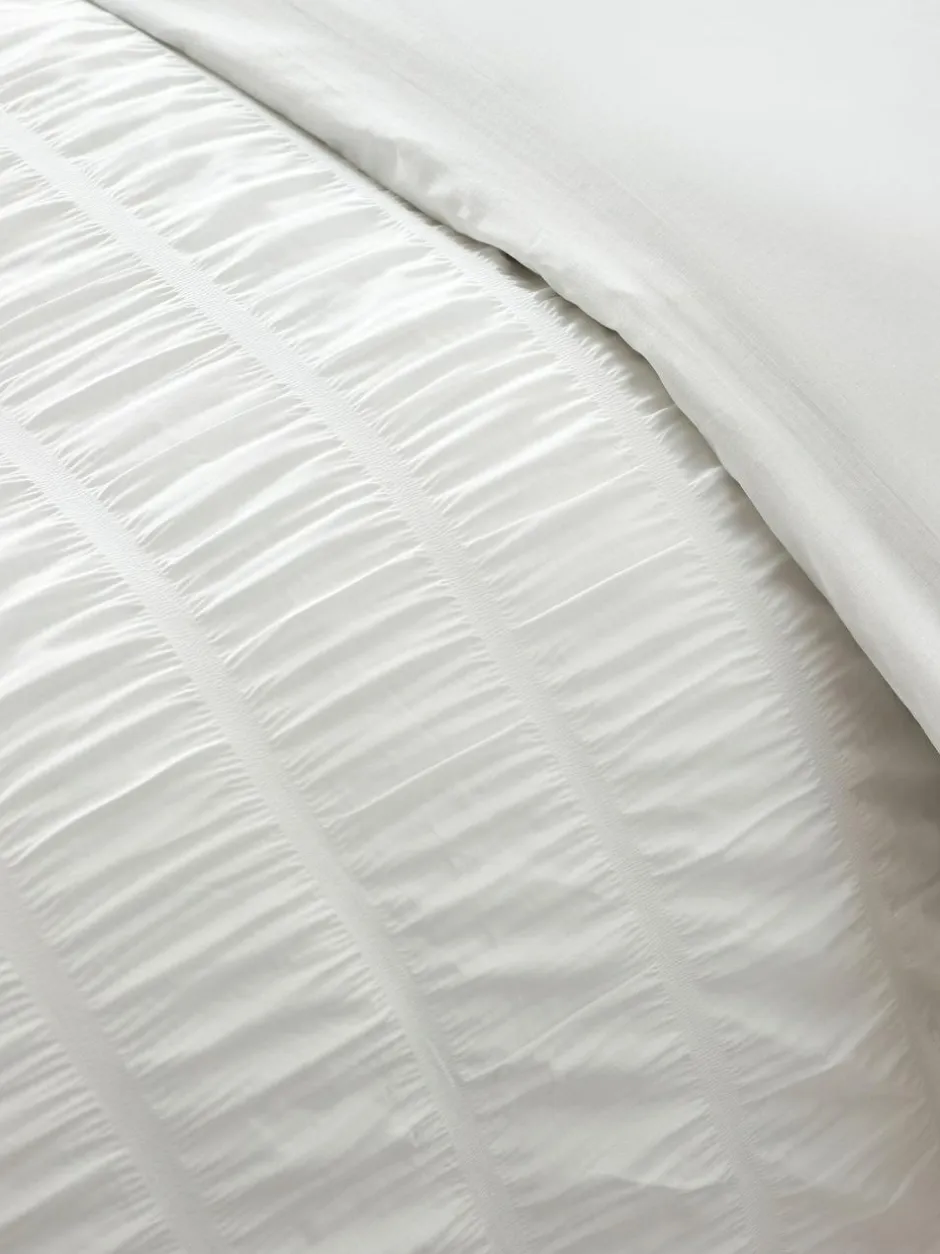 Catherine Lansfield Seersucker Frill Duvet Cover Set White Outlet