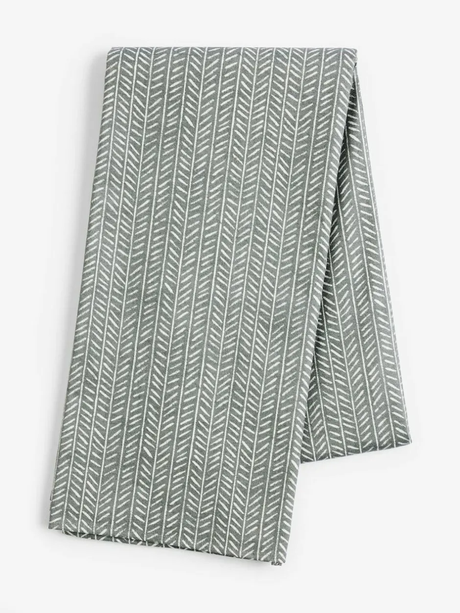 Next Charcoal Grey Chevron Wipe Clean Tablecloth Sale