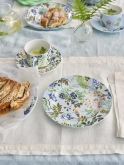 Designer's Guild Designers Guild Porcelaine De Chine Tea Cups and Saucers Set Of 4 Sale