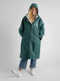 dryrobe Green Advance Adult Long Sleeve Changing Robe Clearance
