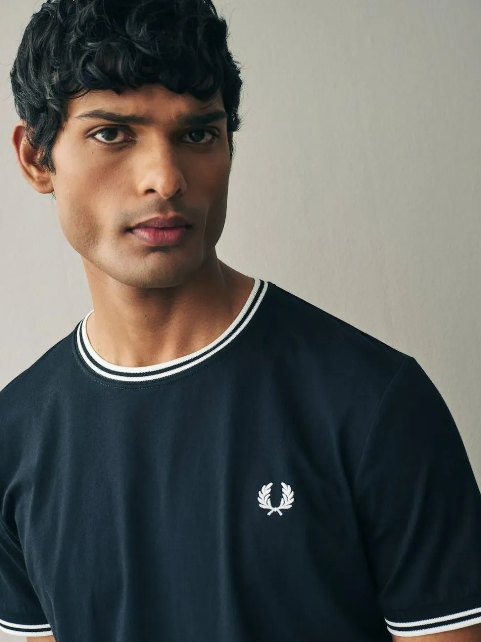 Fred Perry Black Twin Tipped Logo T-Shirt Outlet