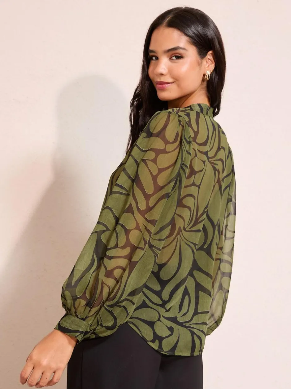 Friends Like These Green Floral Print Collarless Long Sleeve Chiffon Blouse Outlet