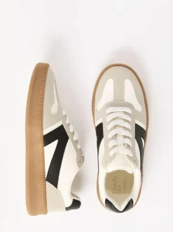 Friends Like These White Black Standard Fit Lace Up Retro Gumsole Sports Trainers Best