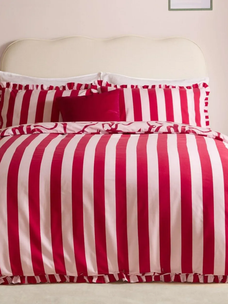 Furn Pink/Red La Vie En Bows Reversible Ruffle Duvet Cover and Pillowcase Set Best