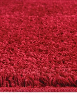 Howler & Scratch Red Shaggy Pet Runner Best