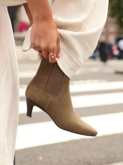 Linzi Ritual Kitten Heeled Chelsea Boots Natural