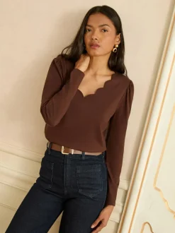 Love & Roses Chocolate Brown Scallop V-Neck Long Sleeve Jersey Top Hot