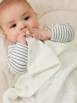Mori White Blend Cellular Baby Blanket Outlet