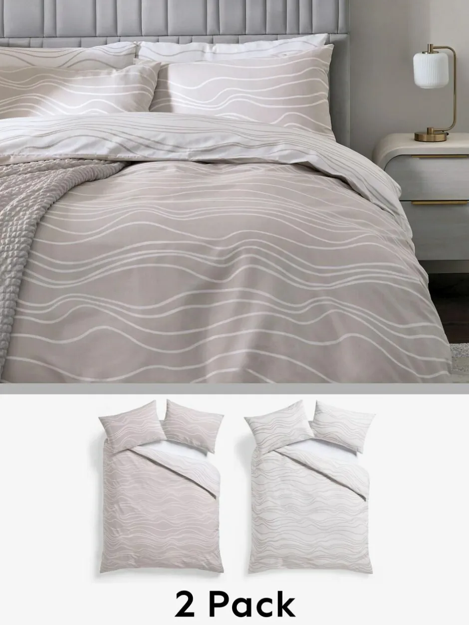 Next 2 Pack Reversible Duvet Cover and Pillowcase Set Natural Beige/White Wave Clearance