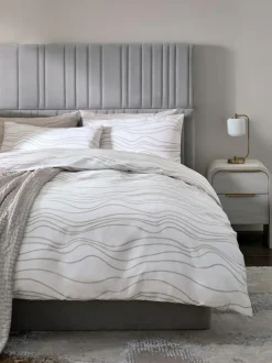 Next 2 Pack Reversible Duvet Cover and Pillowcase Set Natural Beige/White Wave Clearance