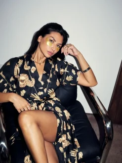 Never Fully Dressed Black/Gold Charm Satin Robe Outlet