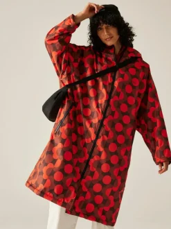 Regatta Hydra Fort Waterproof Orla Changing Robe Red Online