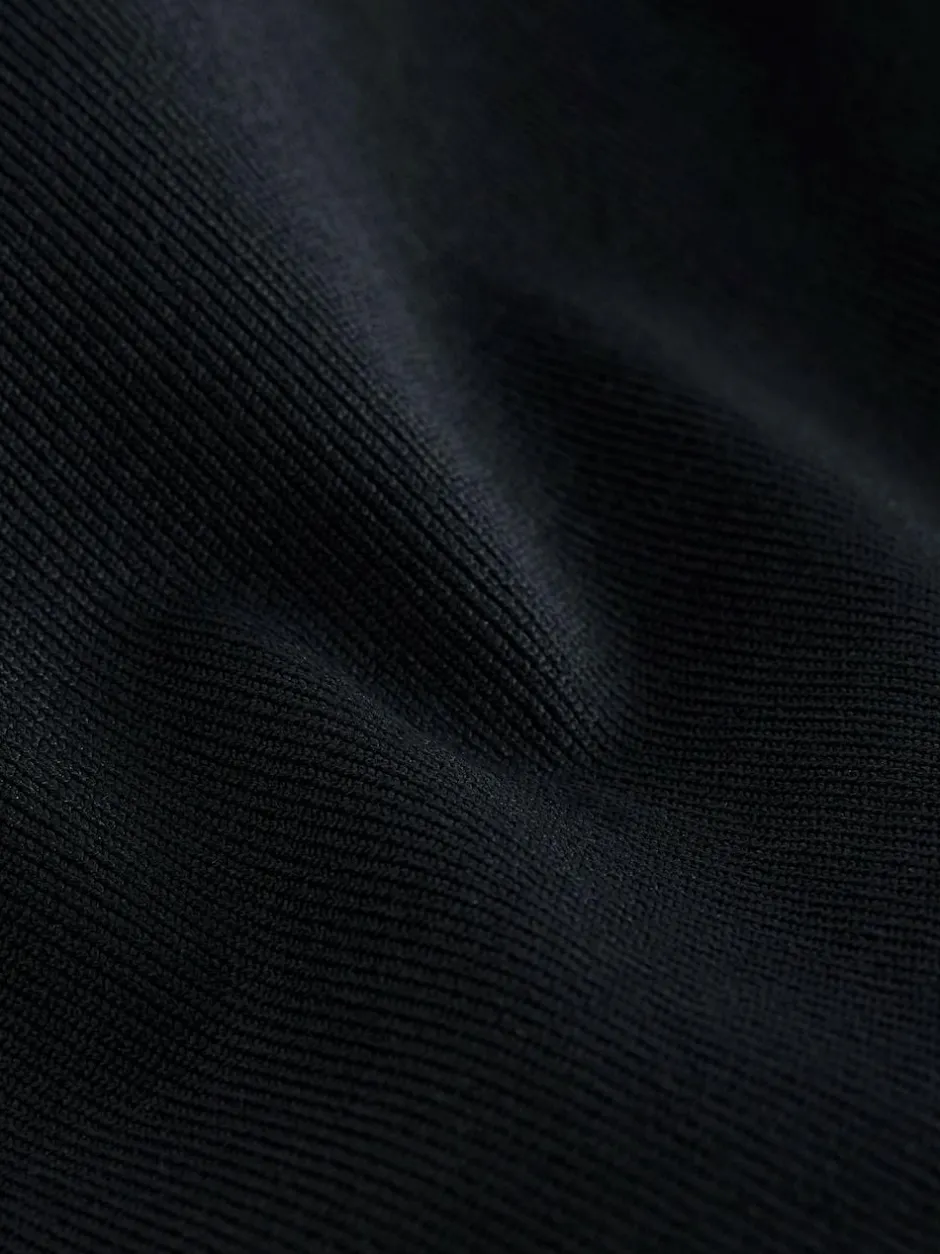 self. Seamfree Sports Crop Top Black Outlet