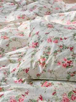 Shabby Chic by Rachel Ashwell® Duvet Cover and Pillowcase Set Twinkle Wreath Clearance