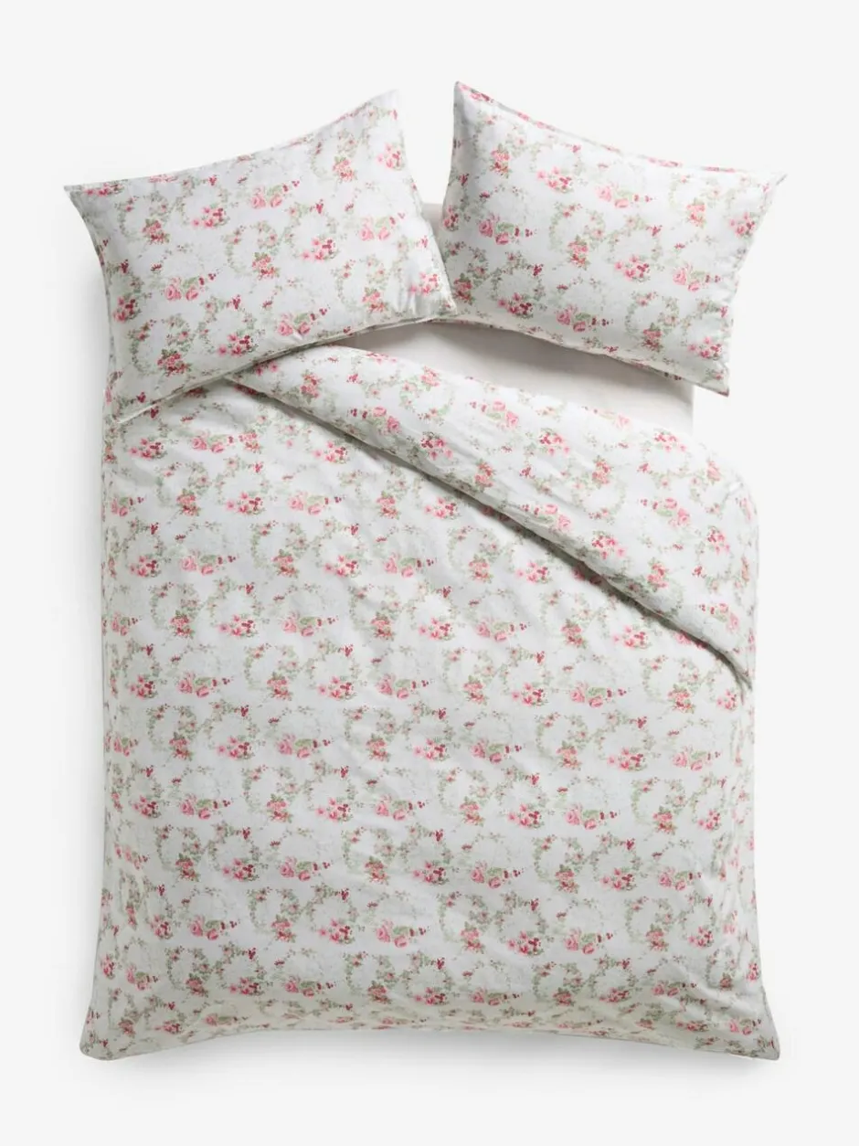 Shabby Chic by Rachel Ashwell® Duvet Cover and Pillowcase Set Twinkle Wreath Clearance