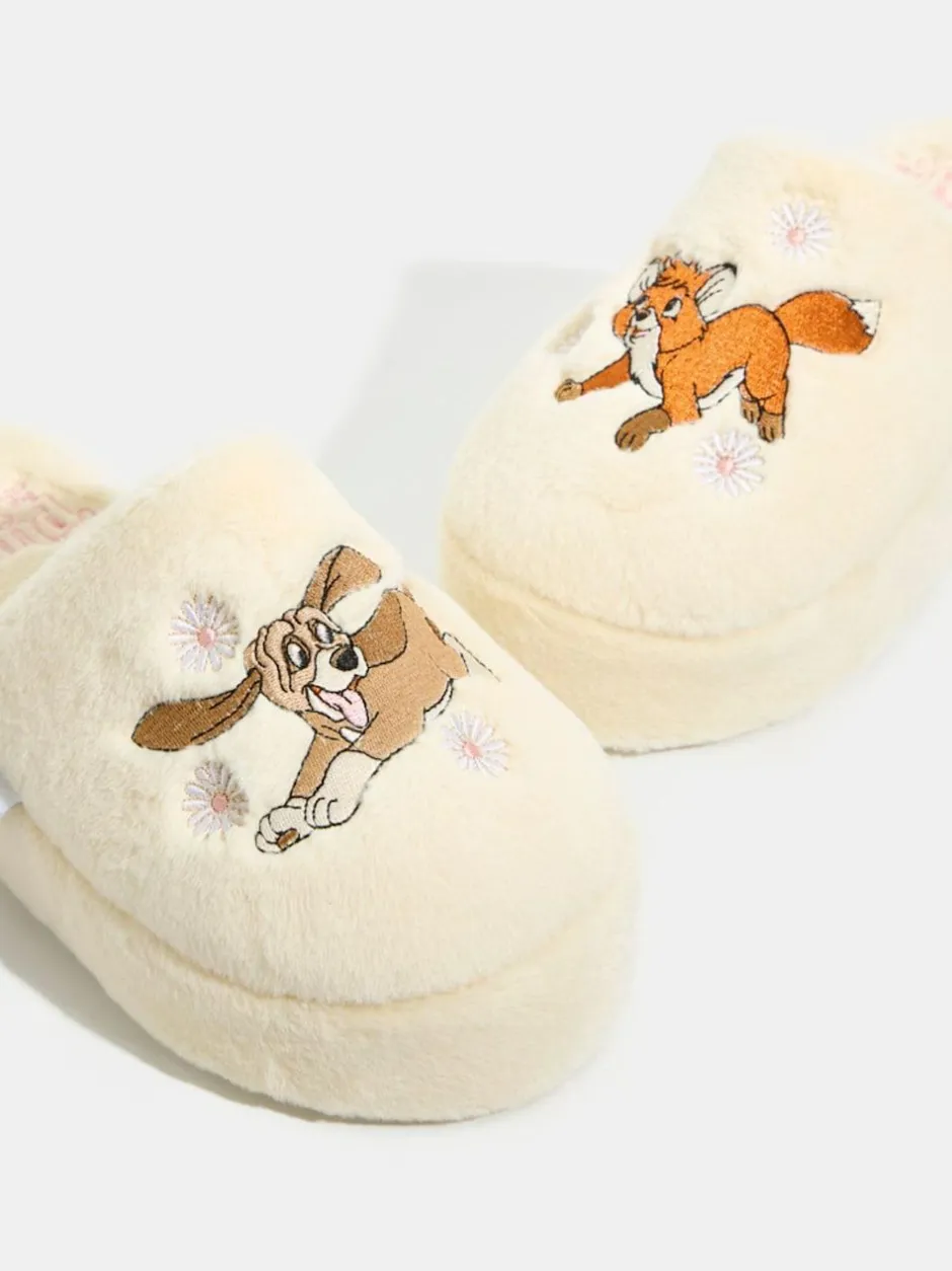 Skinnydip White Disney Fox and The Hound Slippers Online