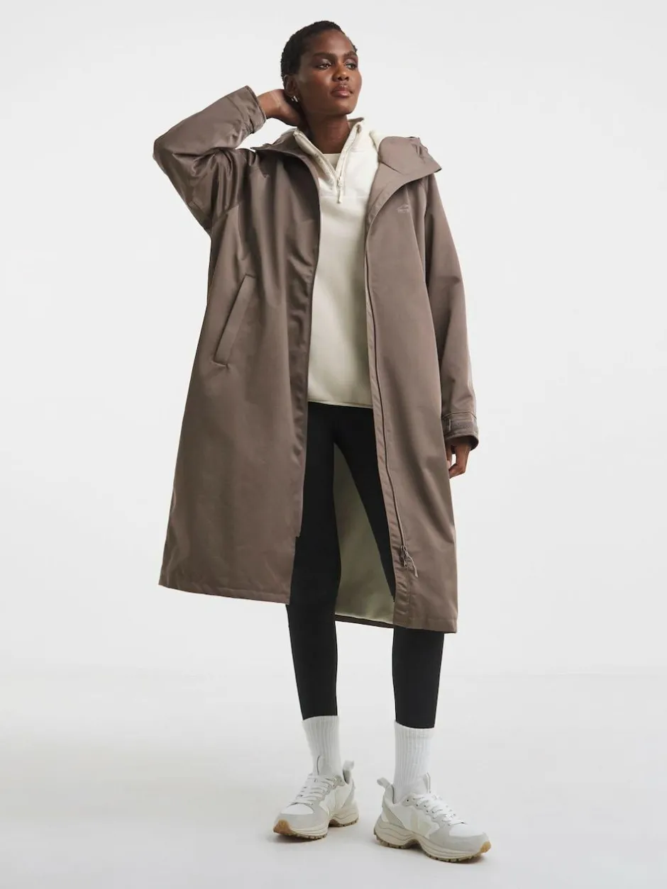 Snowdonia Brown Changing Robe Hot