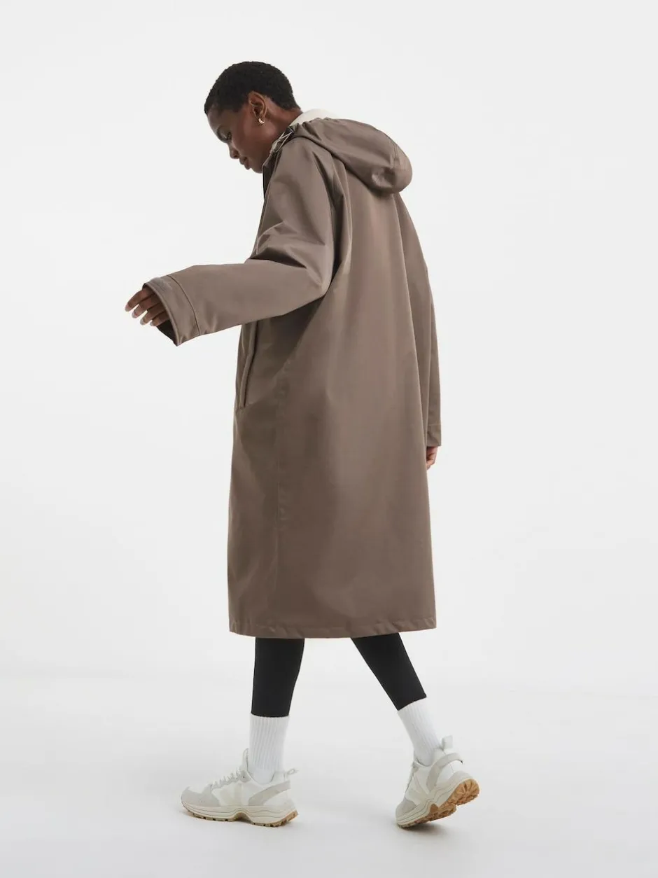 Snowdonia Brown Changing Robe Hot
