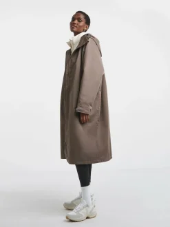 Snowdonia Brown Changing Robe Hot