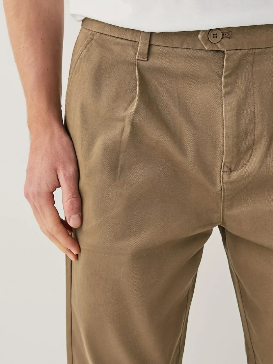 Next Regular Tapered Fit Single Pleated Stretch Chinos Trousers Tan Brown Clearance
