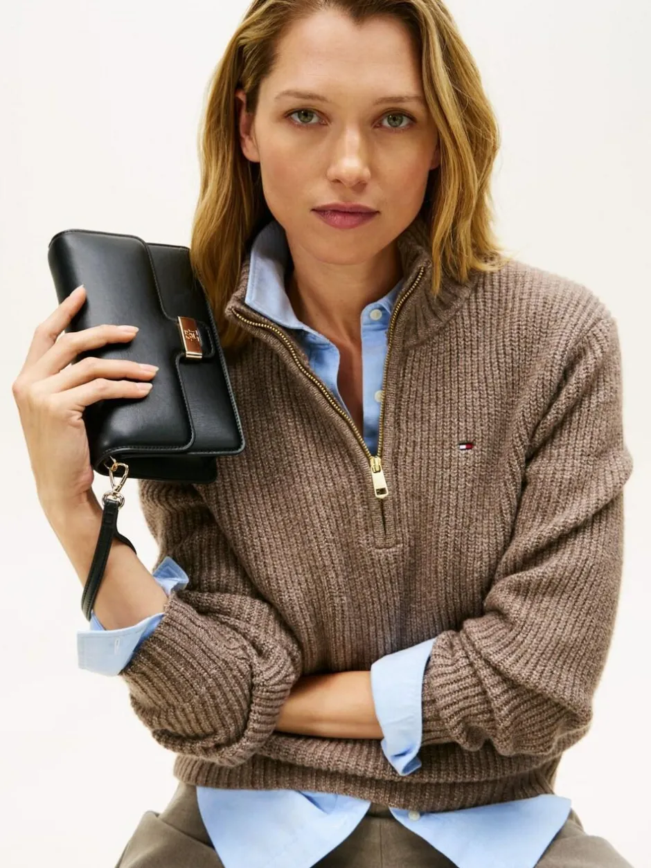 Tommy Hilfiger Heritage Monogram Plaque Clutch Black Online